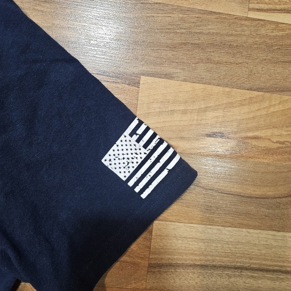 Under Armour HeatGear Tactical Shirt Large Navy USA Flag Circle Stars Logo Tee - Picture 3 of 7